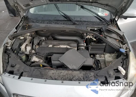 2013 Volvo S60 T5 из США, поврежденный, VIN YV1612FH8D2204579